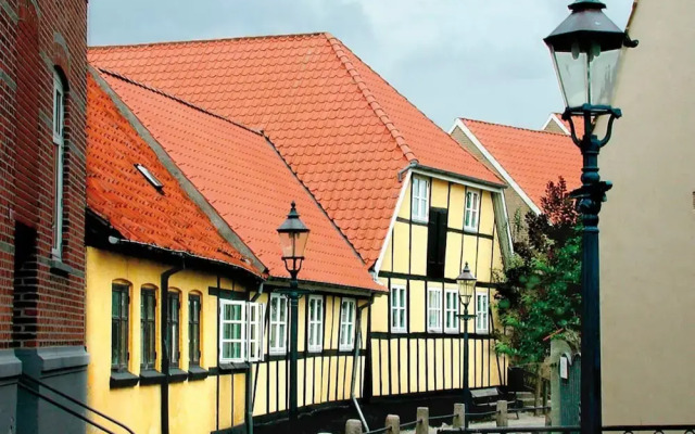 hotelImage