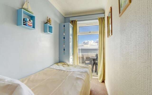 Spacious Apartment in Saundersfoot With Terrace