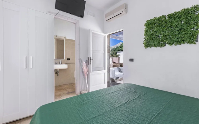 4059 Trullo Il Cavaliere by Barbarhouse