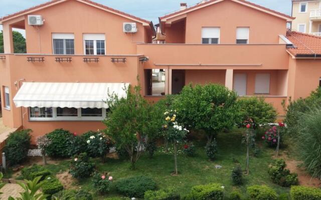 Apartments Gloria