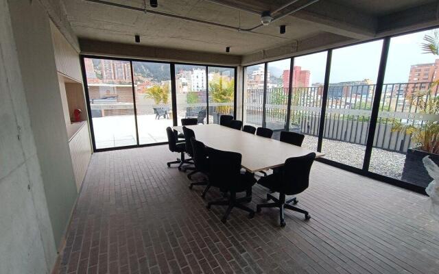 Loft moderno con vista a los cerros en Chapinero