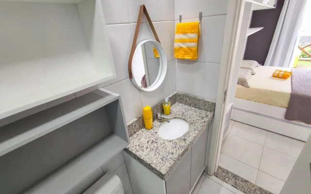 Flat de 1 quarto - Muro alto Condomínio Clube