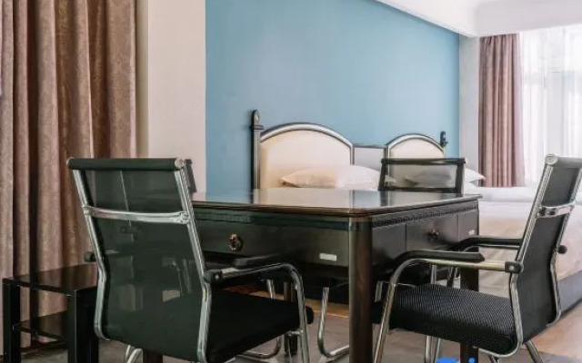 Lishui Green Valley Haiyue Hotel