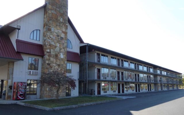 Red Roof Inn Dandridge