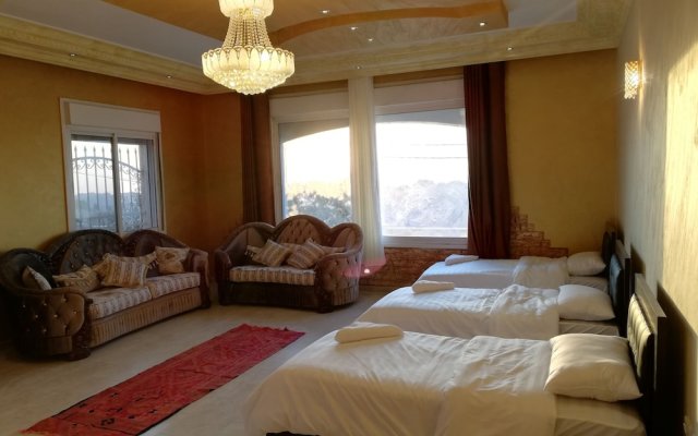 Jabal Bed & Breakfast