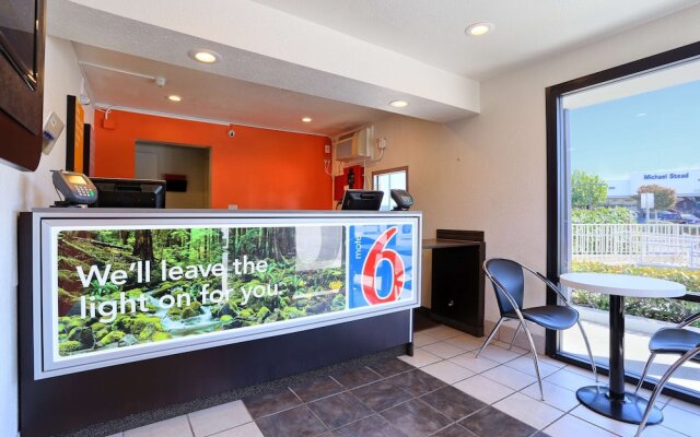 Super 8 by Wyndham Walnut Creek