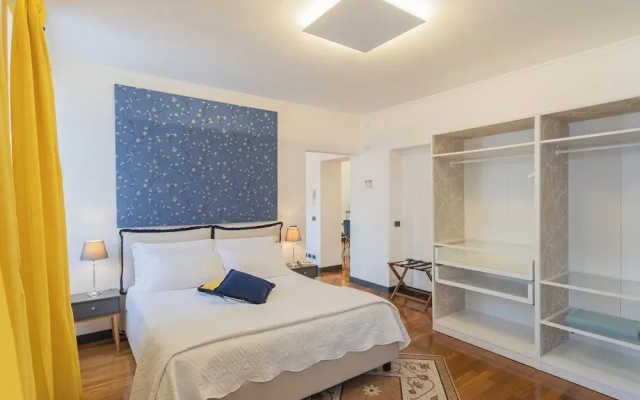 Lake Holiday Como by Rent all Como