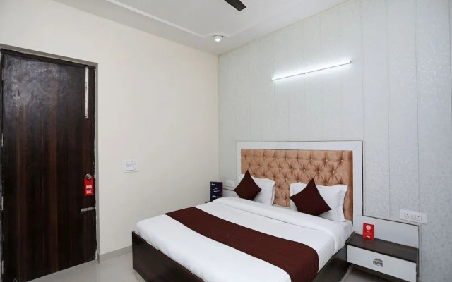 Niketan Medanta By OYO Rooms