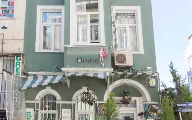 Taksim Green House Hostel