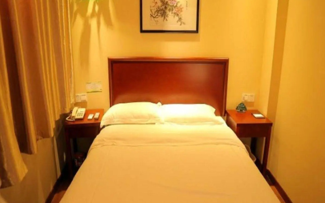 GreenTree Inn Anhui Huangshan She Town Paifangqun New Bus Terminal Station Express Hotel – Guest Rooms – Huangshan