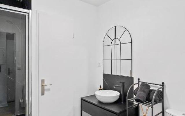 La Suite "Black Hood"