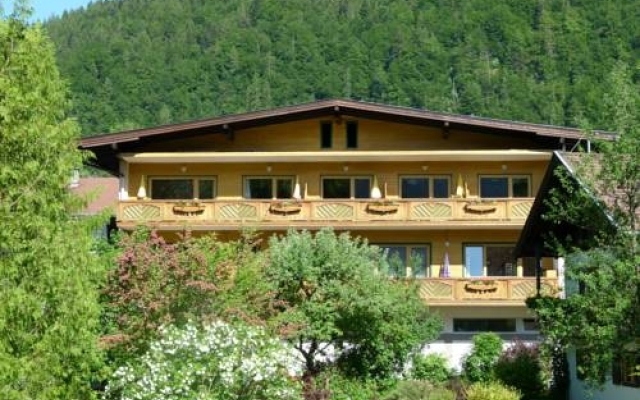 Gästehaus Bendler Pension Apartments