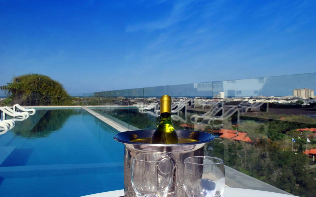 Hotel Serramar