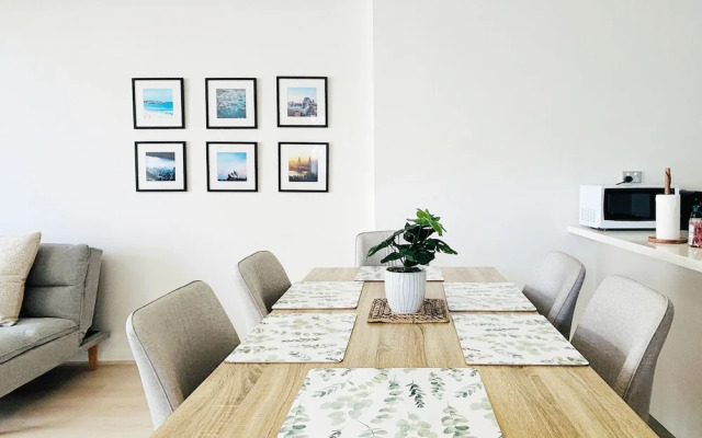 Kozyguru | Homebush West | 3Bed 2Bath Apt +Parking