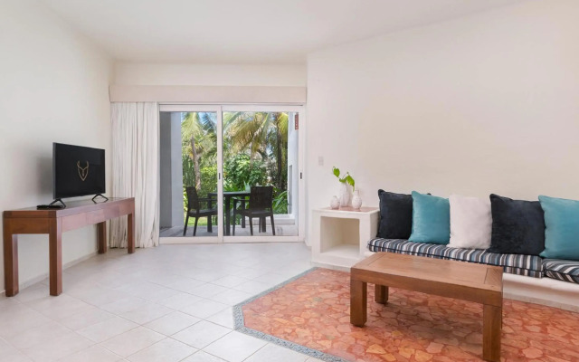 Desire Riviera Maya Pearl Resort, Couples Only - Adults Only All Inclusive