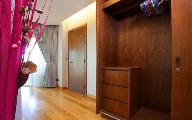 Ocean Fringe Apartment A