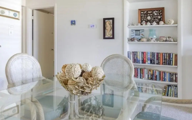 Loggerhead 424 2 Bedroom Condo by RedAwning