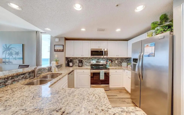 Majestic Beach Towers 2-403