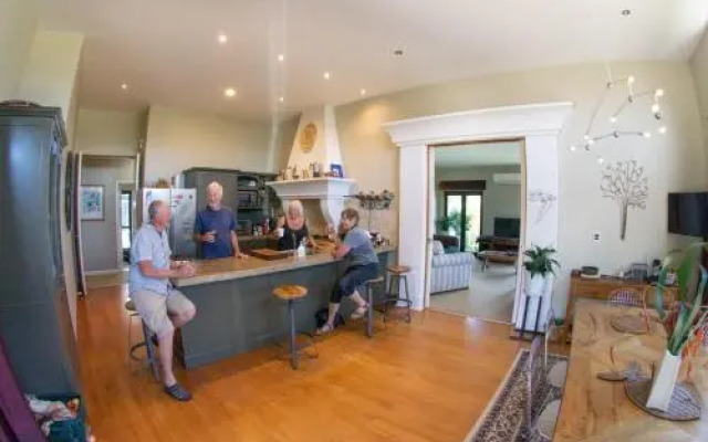 Tuscan Retreat Bed & Breakfast - Adults Only