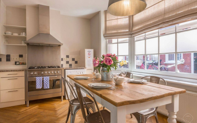 Nieuwmarkt Waag apartments