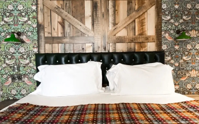 Helen Browning's Royal Oak