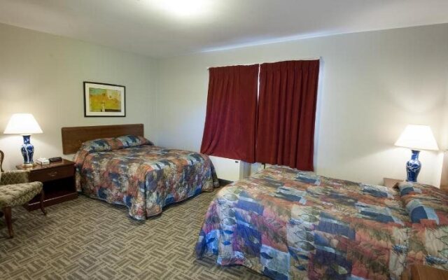 Howard Johnson Bluenose Inn & Suites