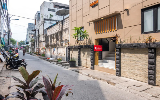 Pondokan Kota Jakarta by RedDoorz