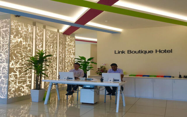 OYO 89848 Link Boutique Hotel