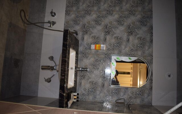 Hotel Singh Comfort Inn