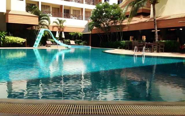 Phuphaya Resort Pattaya