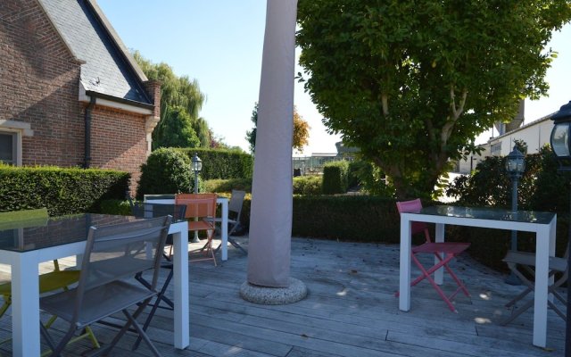 Lavish Villa in Tienen With Terrace & Garden