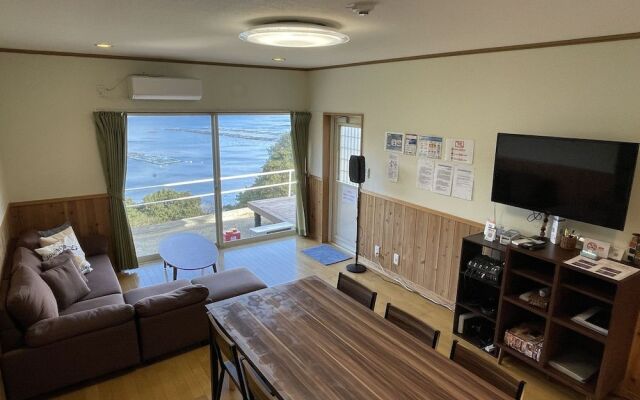 Tsubaki House