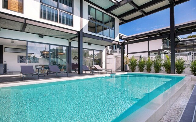 Innovative 12m Eco Pool Villa Sunset 1