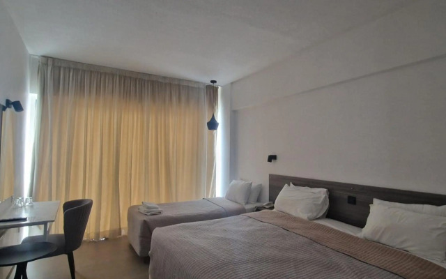 Navarria Hotel