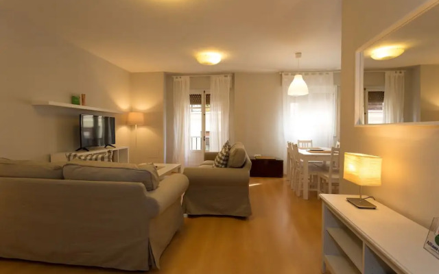 Apartamentos EL DESCUBRIDOR