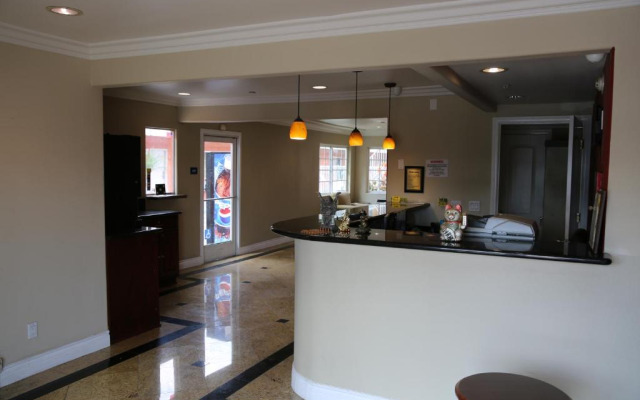 Chateau Inn and Suites