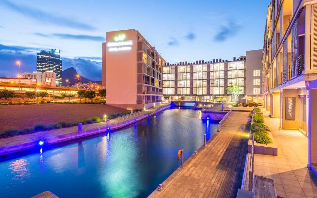 aha Harbour Bridge Hotel & Suites