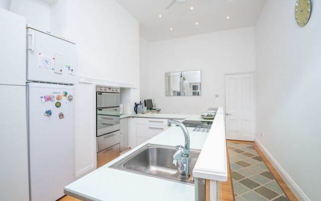 Exquisite Hampstead Home near Regents Park