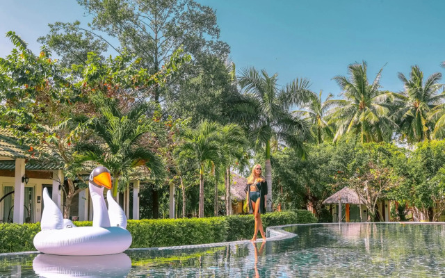 Famiana Green Villa