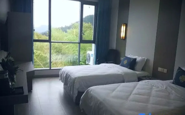 Luotianyu Bamboo Mountain Villa