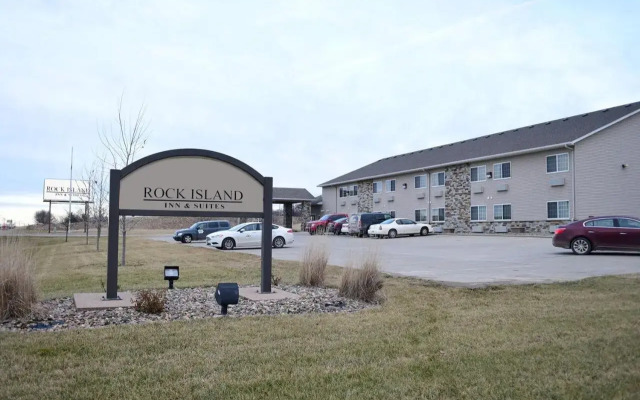 Rock Island Inn & Suites
