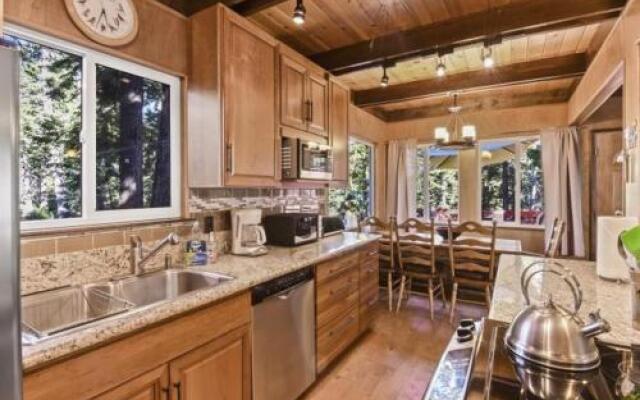 Pfeiffer Dog Friendly Cabin