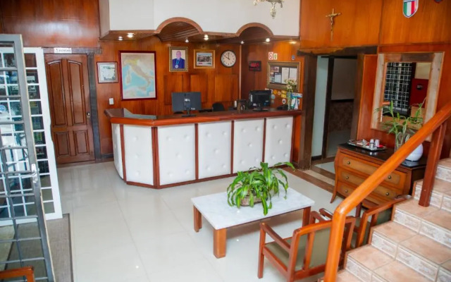 Italian Palace Hotel