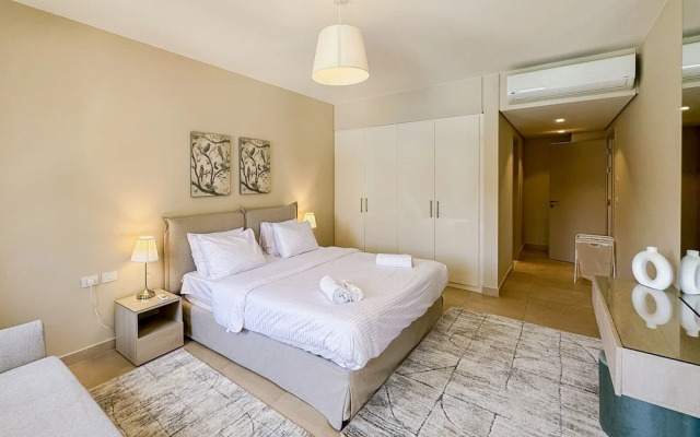 Xuru Stays I Homestyle & Summery 1bdr@ Mangroovy Free Beach Pool