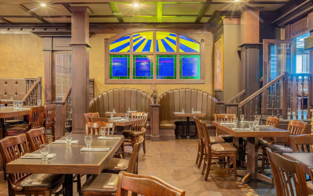 Days Inn & Suites by Wyndham West Edmonton