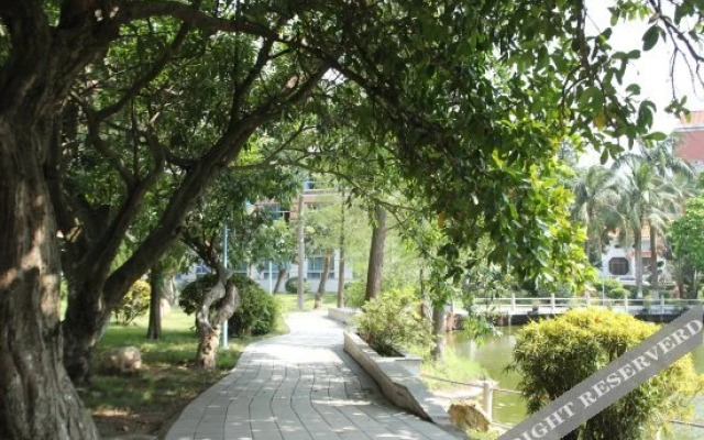 Maoming Guest Hotel