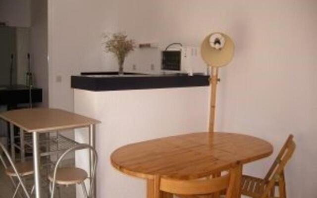 Appartement Saint-Cyprien, 2 pièces, 4 personnes - FR-1-225D-227