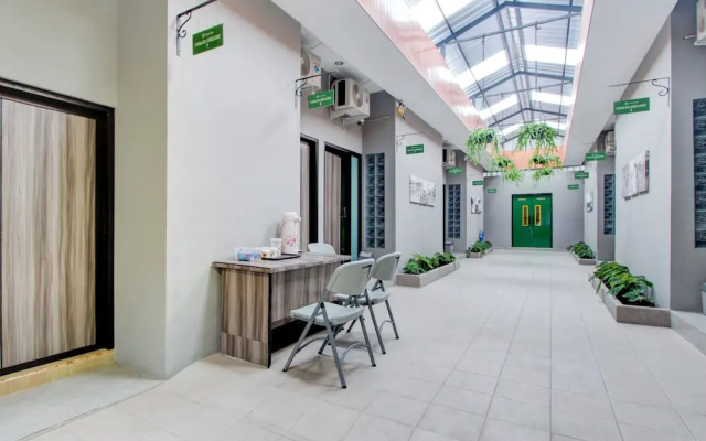 OYO 94620 Malio Inn