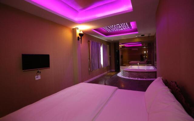 Bonita Grand Hotel
