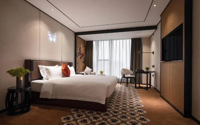 Paco Ya Hotel (Zhanjiang Guomao People's Square)